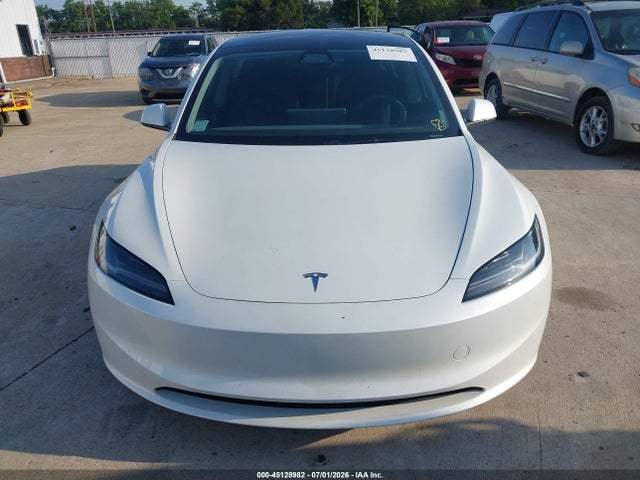 Продажа на аукционе авто 2024 Tesla Model 3 Long Range Dual Motor All-wheel Drive, vin: 5YJ3E1EB7RF746281, номер лота: 45128982