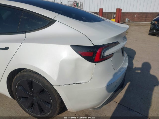 Продажа на аукционе авто 2024 Tesla Model 3 Long Range Dual Motor All-wheel Drive, vin: 5YJ3E1EB7RF746281, номер лота: 45128982