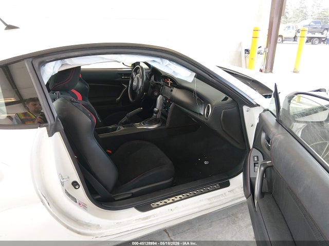 Scion FR-S 2014 JF1ZNAA10E8707524 Image 5