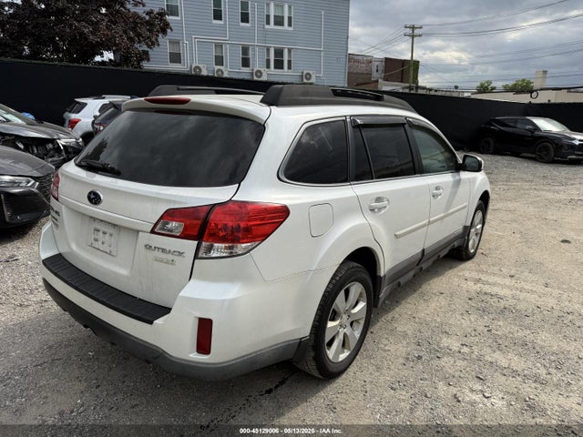 45129006 :رقم المزاد ، 4S4BRBCC1B3341985 vin ، 2011 Subaru Outback 2.5i Premium مزاد بيع