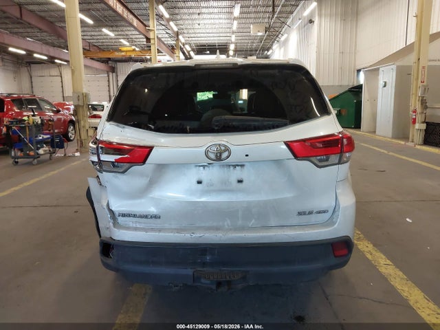 Toyota Highlander Xle 2018 5TDJZRFH6JS846742 Image 16
