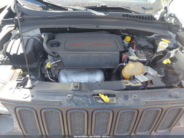 45129059 :رقم المزاد ، ZACCJBCT1GPD98853 vin ، 2016 Jeep Renegade Trailhawk مزاد بيع