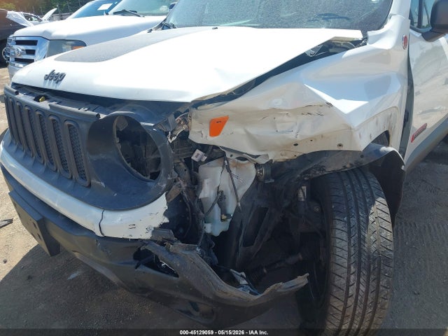 45129059 :رقم المزاد ، ZACCJBCT1GPD98853 vin ، 2016 Jeep Renegade Trailhawk مزاد بيع