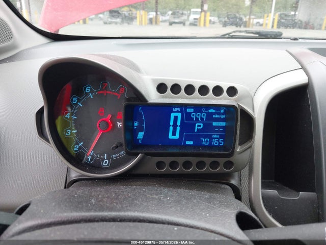 1G1JC6SH6F4119733 Chevrolet Sonic Lt Auto