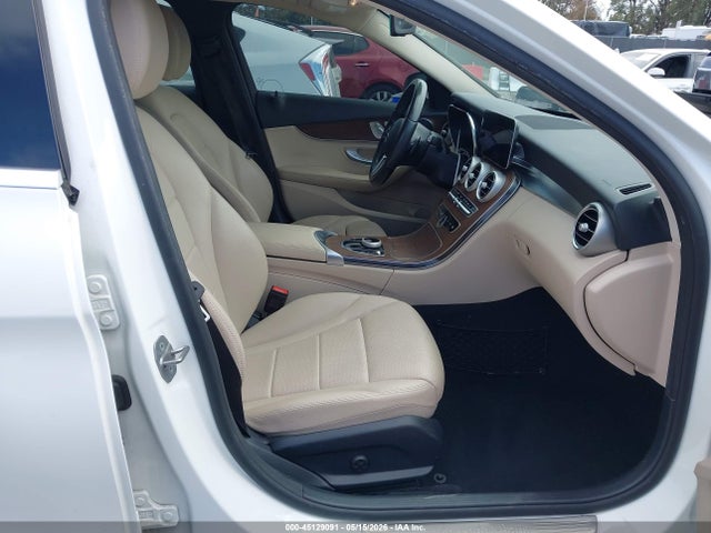 W1KWF8DBXMR639464 Mercedes-Benz C 300 Sedan