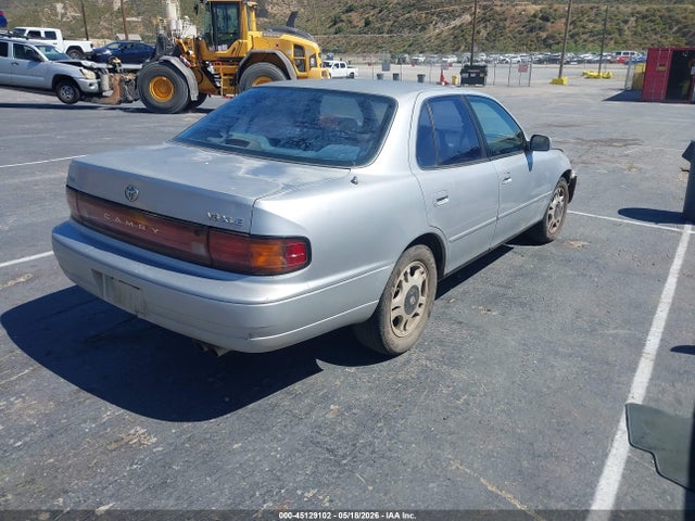 Продаж на аукціоні авто 1992 Toyota Camry Xle, vin: 4T1VK13E8NU018657, номер лоту: 45129102