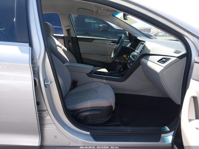 45129125 :رقم المزاد ، 5NPE24AF2JH674438 vin ، 2018 Hyundai Sonata Se مزاد بيع
