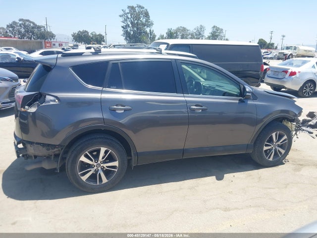 JTMWFREVXGJ073821 Toyota Rav4 Xle