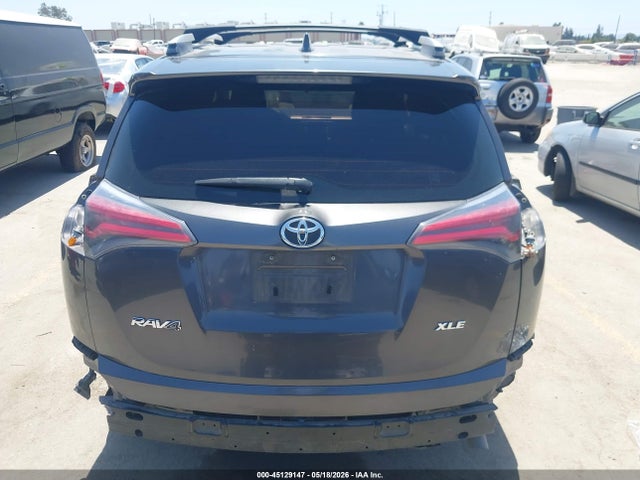 JTMWFREVXGJ073821 Toyota Rav4 Xle
