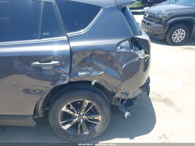 JTMWFREVXGJ073821 Toyota Rav4 Xle