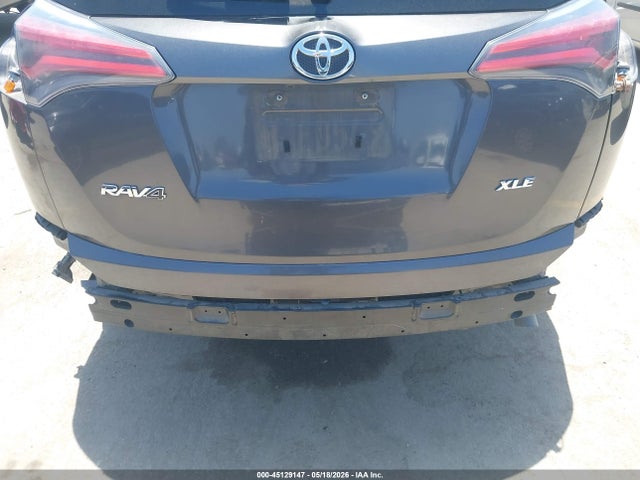 JTMWFREVXGJ073821 Toyota Rav4 Xle