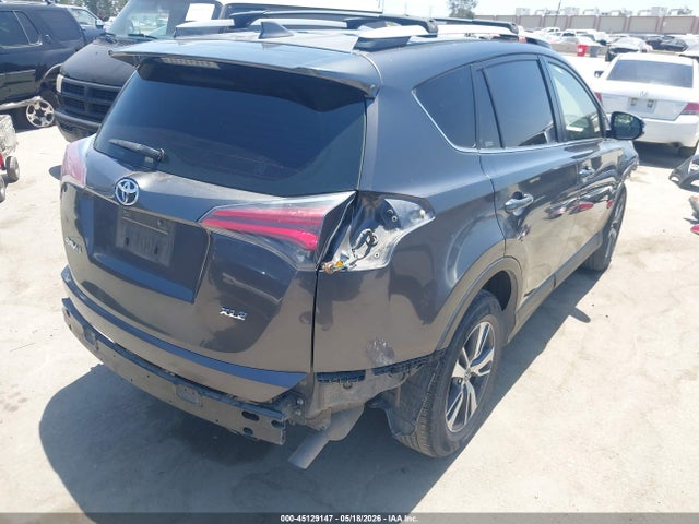 JTMWFREVXGJ073821 Toyota Rav4 Xle