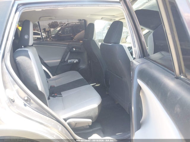 JTMWFREVXGJ073821 Toyota Rav4 Xle