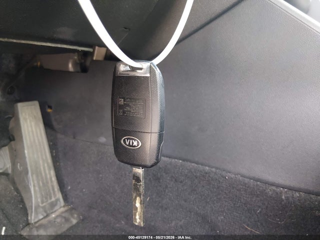 KIA Optima Lx 2016 5XXGT4L34GG114658 Image 11