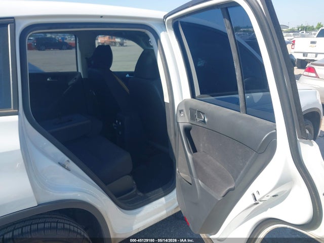 Aukcja sprzedaży 2017 Volkswagen Tiguan 2.0t/2.0t S, vin: WVGAV7AX3HK047531, numer aukcji: 45129180