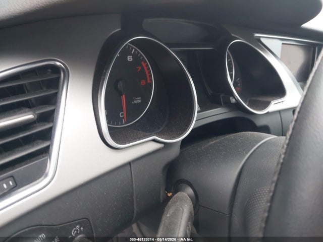 Продажа на аукционе авто 2010 Audi A5 2.0t Premium, vin: WAULFAFR6AA011293, номер лота: 45129214
