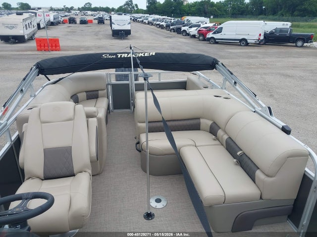 Suntracker Ph30 Pontoon Boat 2023 BUJ81744F223 Image 8