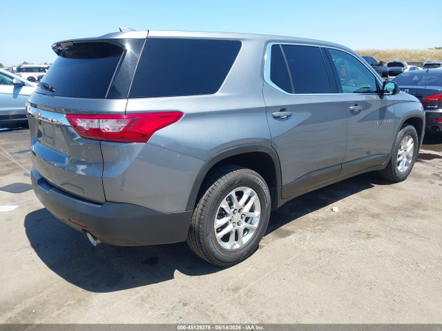 Chevrolet Traverse Ls 2018 1GNERFKW8JJ208873 Image 4
