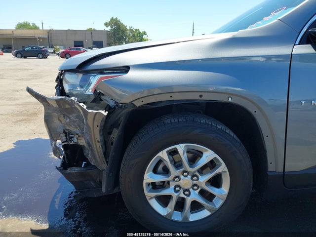 Chevrolet Traverse Ls 2018 1GNERFKW8JJ208873 Image 6