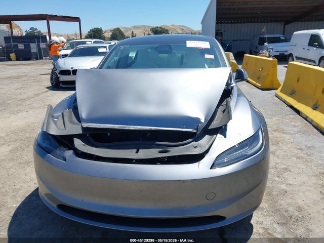 Tesla Model 3 Long Range All-wheel Drive 2025 5YJ3E1EB9SF892865 Image 12