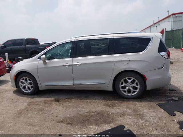 Chrysler Pacifica Touring-l Plus 2017 2C4RC1EG6HR628172 Image 14