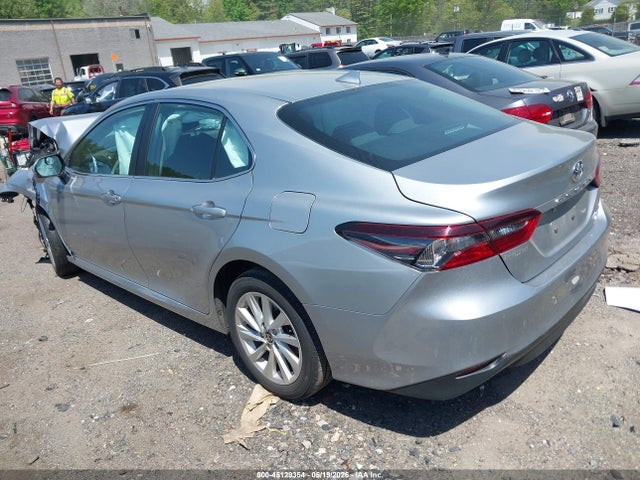45129354 :رقم المزاد ، 4T1R11BK7RU111137 vin ، 2024 Toyota Camry Le مزاد بيع