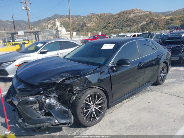 Toyota CAMRY SE 2022 4T1G11AK1NU662103 Image 2