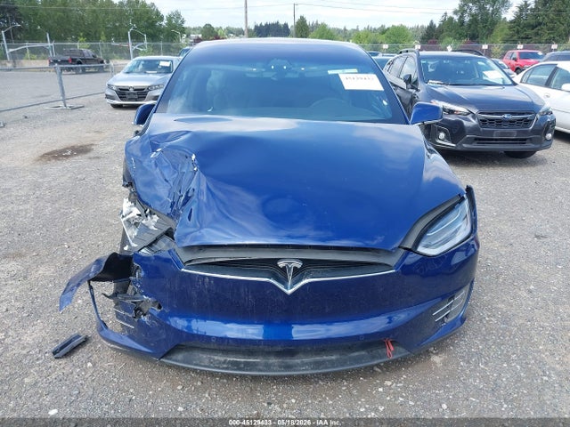 Tesla Model X 100d/75d/p100d 2018 5YJXCDE2XJF142415 Image 11