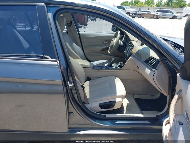 45129505 :رقم المزاد ، WBA3A5C51DF600038 vin ، 2013 Bmw 328i مزاد بيع