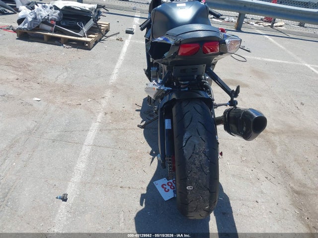 Suzuki GSX-R750 2026 JS1GR7MA5T7101637 Image 6