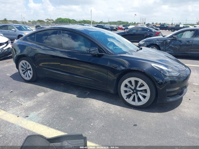 2022 5YJ3E1EA2NF326283 main image