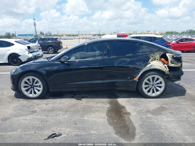 Tesla Model 3 Rear-wheel Drive 2022 5YJ3E1EA2NF326283 Image 13