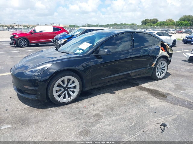Tesla Model 3 Rear-wheel Drive 2022 5YJ3E1EA2NF326283 Image 2