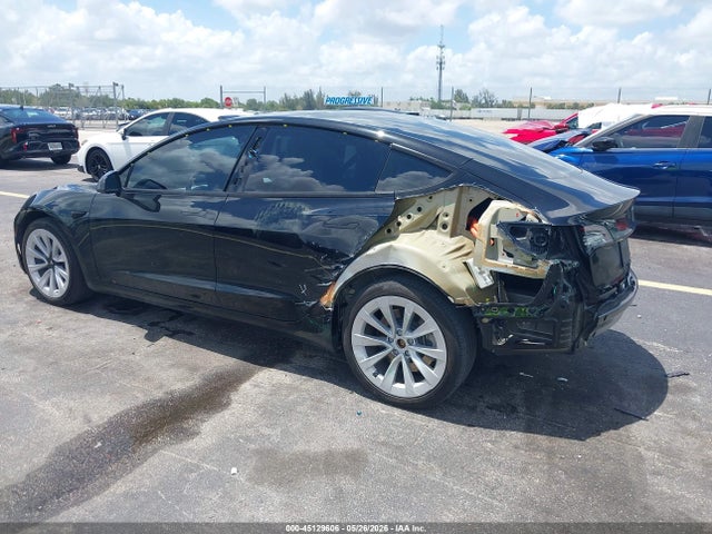 2022 Tesla Model 3 Rear-wheel Drive მანქანა იყიდება აუქციონზე, vin: 5YJ3E1EA2NF326283, აუქციონის ნომერი: 45129606