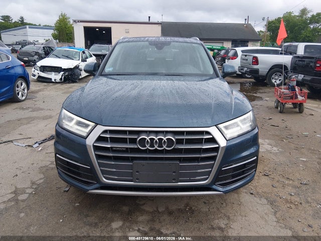 2018 Audi Q5 2.0t Premium/2.0t Tech Premium მანქანა იყიდება აუქციონზე, vin: WA1BNAFY8J2166750, აუქციონის ნომერი: 45129610