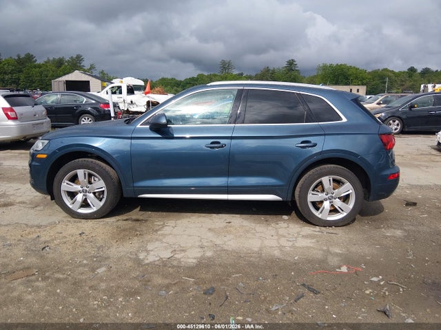 2018 Audi Q5 2.0t Premium/2.0t Tech Premium მანქანა იყიდება აუქციონზე, vin: WA1BNAFY8J2166750, აუქციონის ნომერი: 45129610