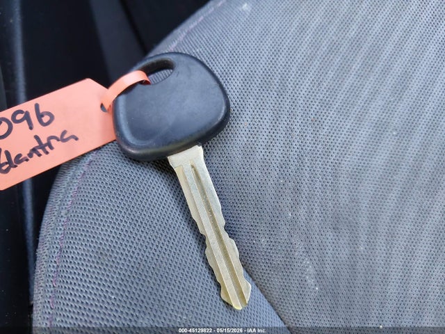 Продажа на аукционе авто 2013 Hyundai Elantra Gls, vin: 5NPDH4AE3DH320109, номер лота: 45129822