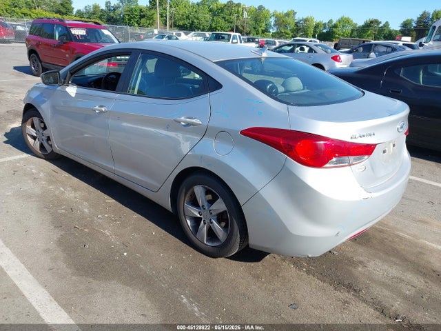 Продажа на аукционе авто 2013 Hyundai Elantra Gls, vin: 5NPDH4AE3DH320109, номер лота: 45129822