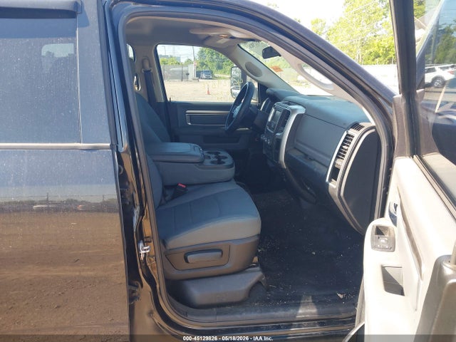45129826 :رقم المزاد ، 1C6RR7LT5HS653782 vin ، 2017 Ram 1500 Slt مزاد بيع