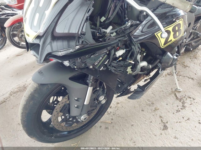 45129923 :رقم المزاد ، JYARN66E4RA004523 vin ، 2024 Yamaha Yzfr1 مزاد بيع