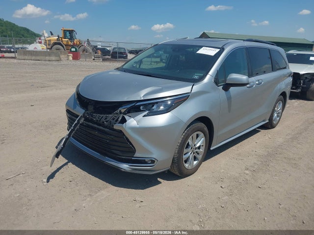 45129955 :رقم المزاد ، 5TDJSKFC8RS147074 vin ، 2024 Toyota Sienna Xle مزاد بيع