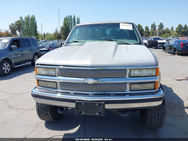 1998 Chevrolet K2500 Fleetside მანქანა იყიდება აუქციონზე, vin: 1GCGK29JXWE256318, აუქციონის ნომერი: 45129989