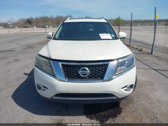 Продажа на аукционе авто 2015 Nissan Pathfinder Platinum, vin: 5N1AR2MN4FC661710, номер лота: 45130046