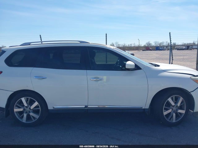 Продажа на аукционе авто 2015 Nissan Pathfinder Platinum, vin: 5N1AR2MN4FC661710, номер лота: 45130046