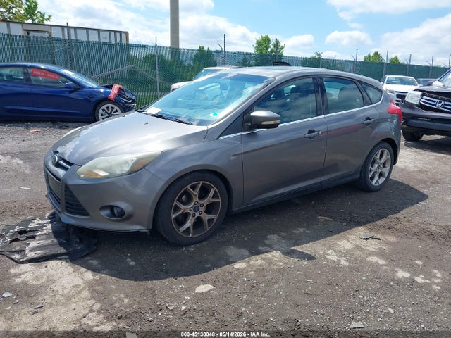 45130048 :رقم المزاد ، 1FADP3N25EL427176 vin ، 2014 Ford Focus Titanium مزاد بيع