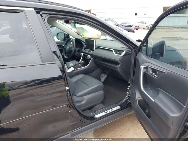 Toyota Rav4 Xle Premium 2024 2T3C1RFV2RC302174 Image 5