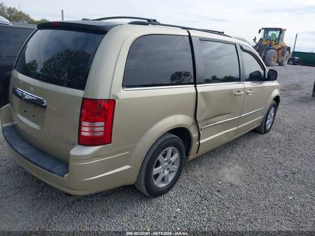 45130161 :رقم المزاد ، 2A4RR8D18AR442234 vin ، 2010 Chrysler Town & Country Touring Plus مزاد بيع