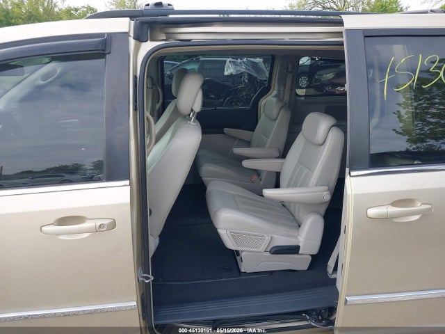 45130161 :رقم المزاد ، 2A4RR8D18AR442234 vin ، 2010 Chrysler Town & Country Touring Plus مزاد بيع