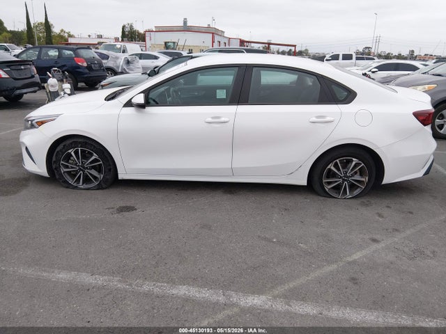 KIA Forte Lxs 2023 3KPF24AD5PE609986 Image 14