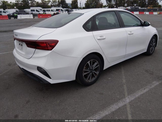 KIA Forte Lxs 2023 3KPF24AD5PE609986 Image 4